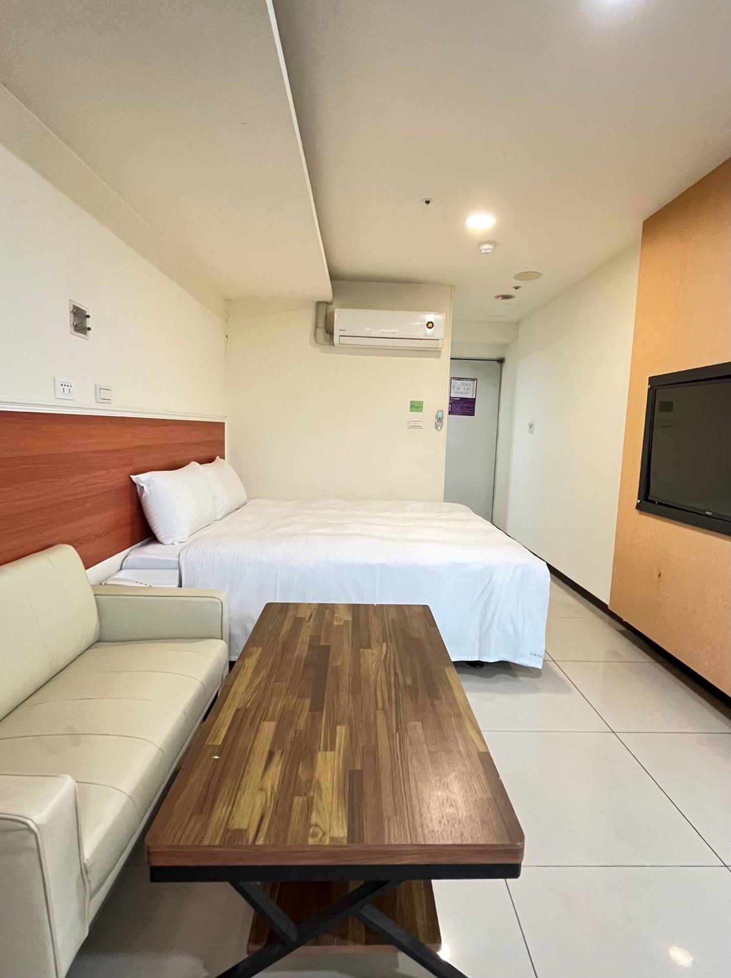 E Lim Hotel 中レキ市 エクステリア 写真
