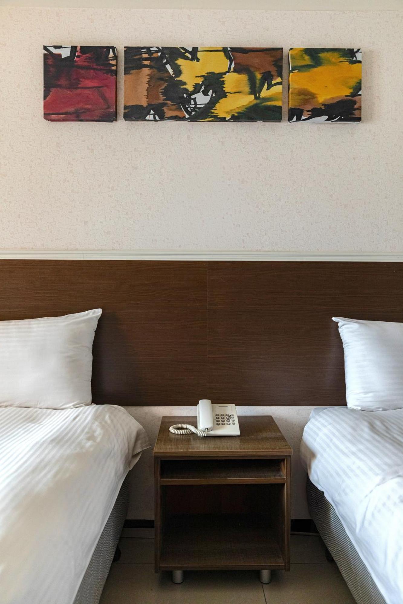 E Lim Hotel 中レキ市 エクステリア 写真