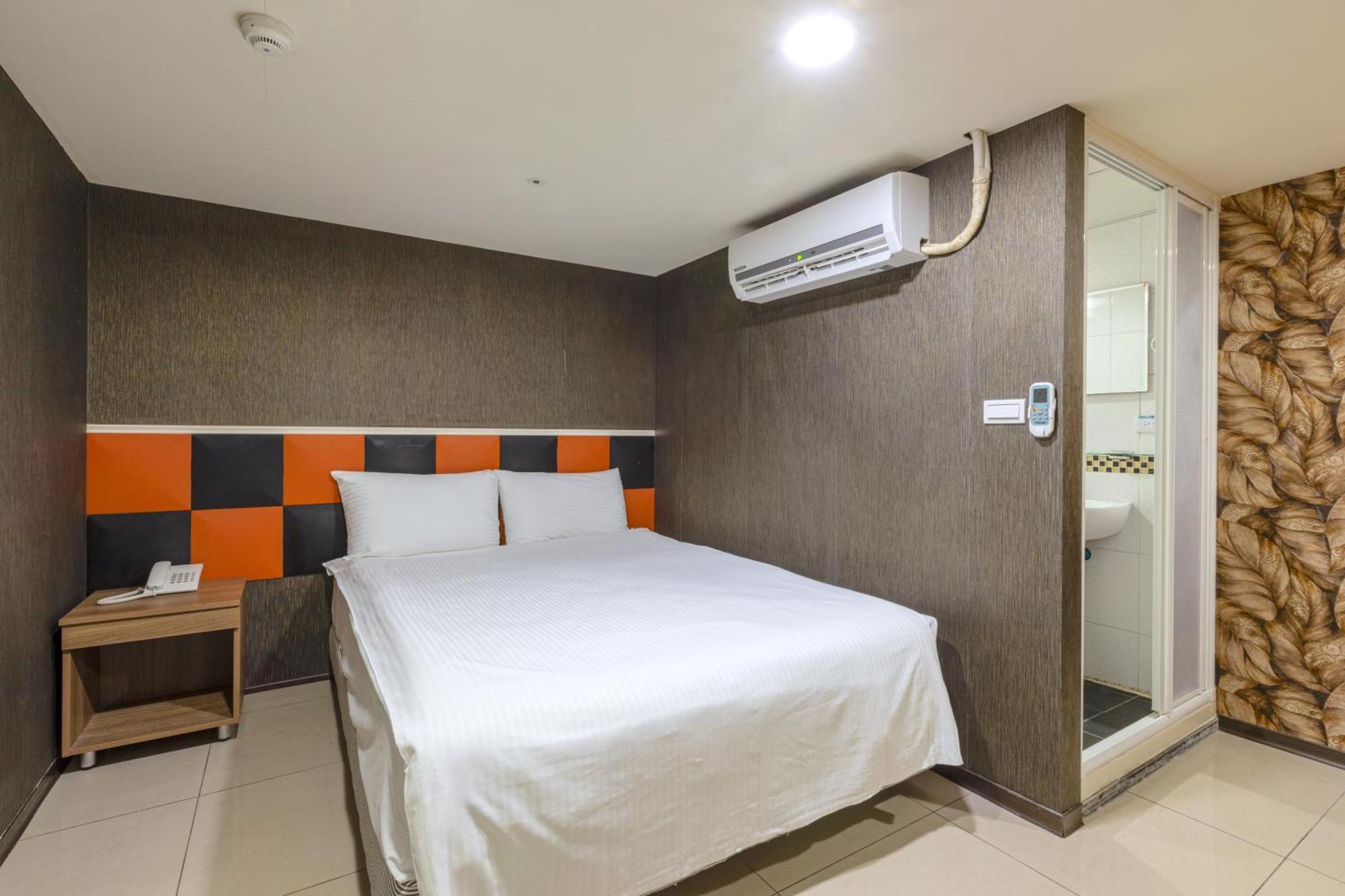 E Lim Hotel 中レキ市 部屋 写真