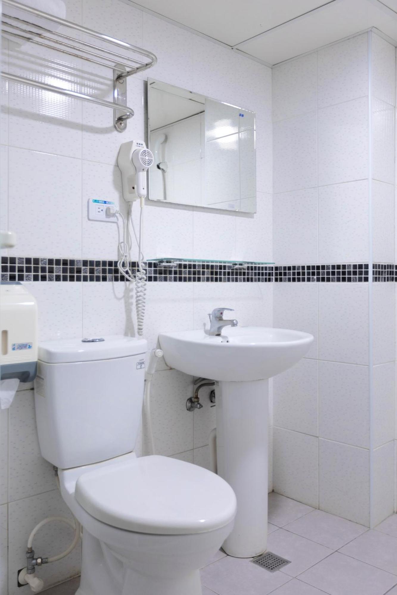 E Lim Hotel 中レキ市 部屋 写真