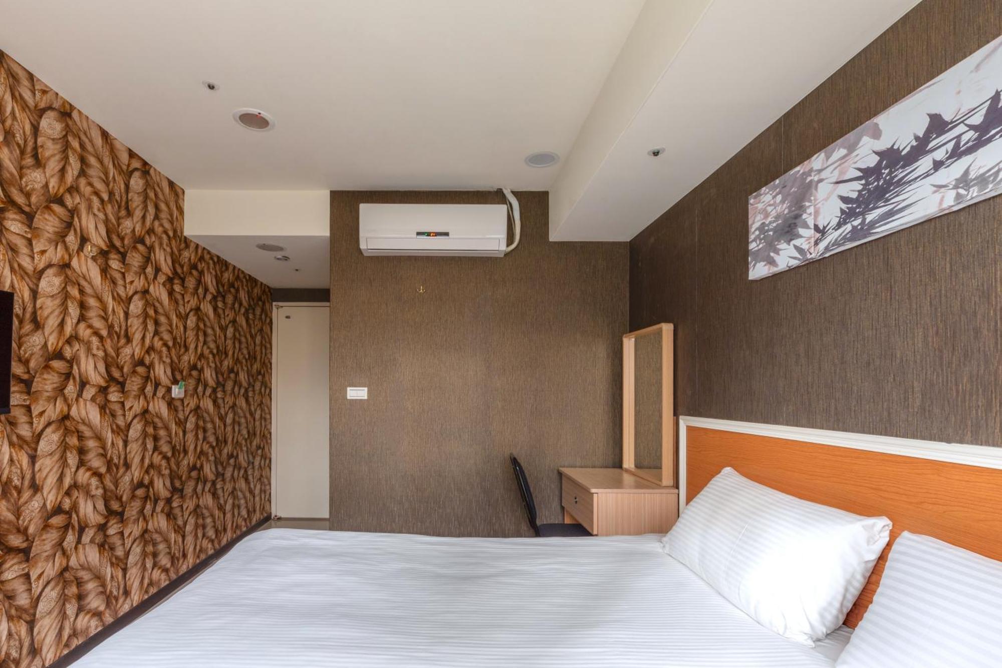 E Lim Hotel 中レキ市 エクステリア 写真